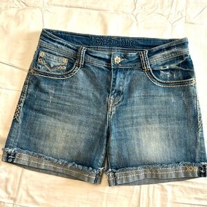 Rose Royce Denim Ladies Shorts size 29 9/10 Randi Color Lightning blue